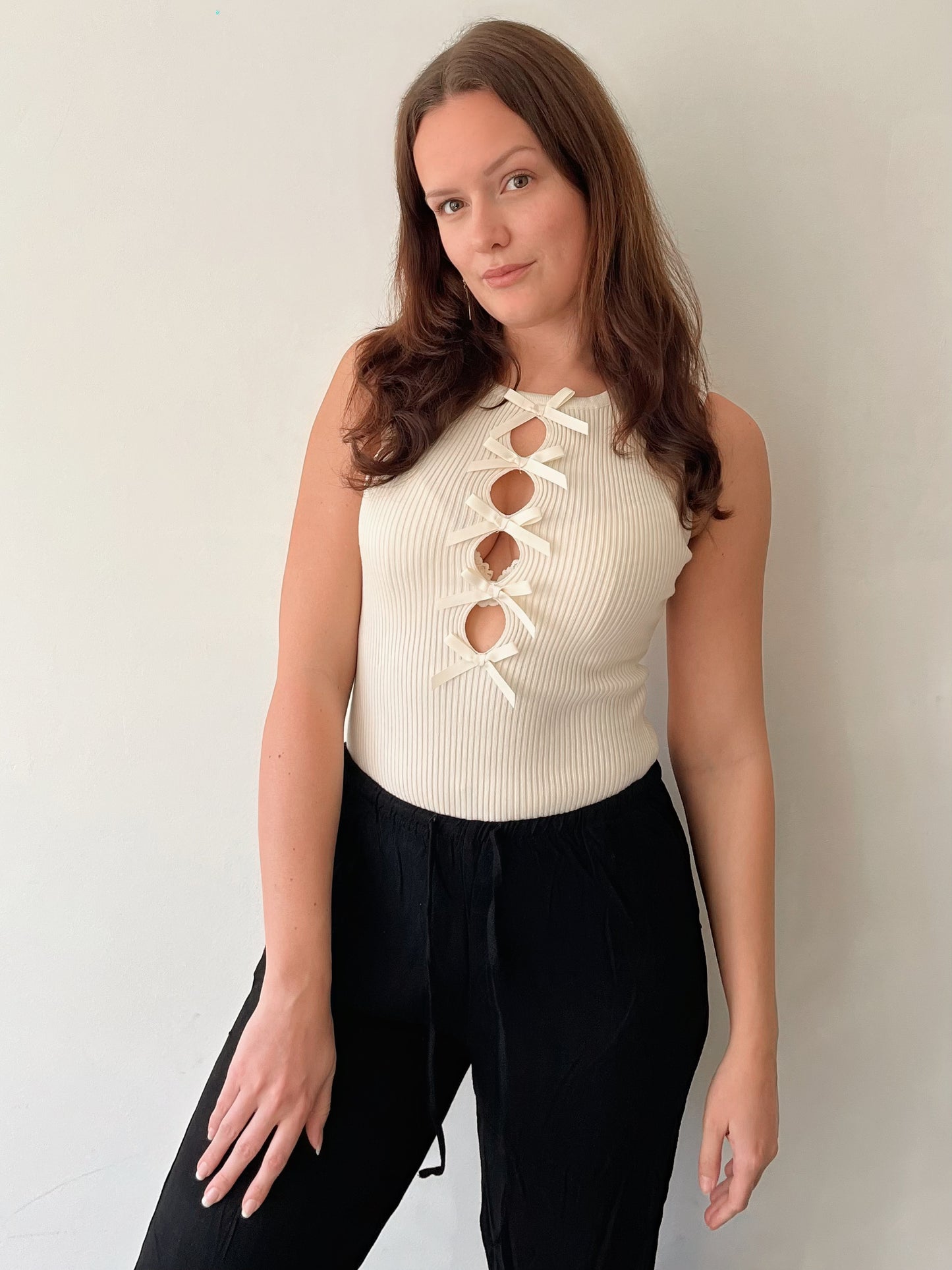 Sleeveless Bow Body