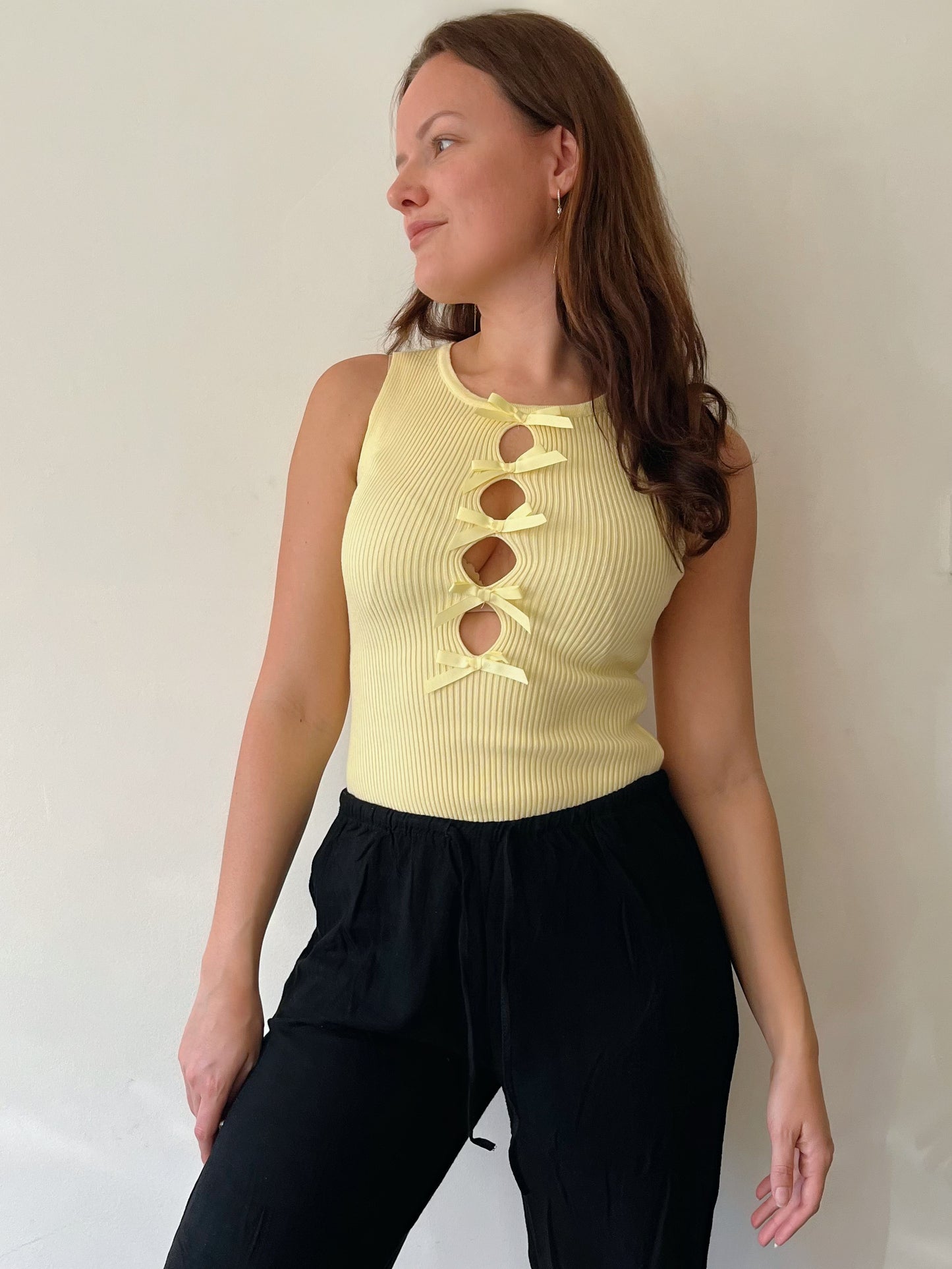 Sleeveless Bow Body